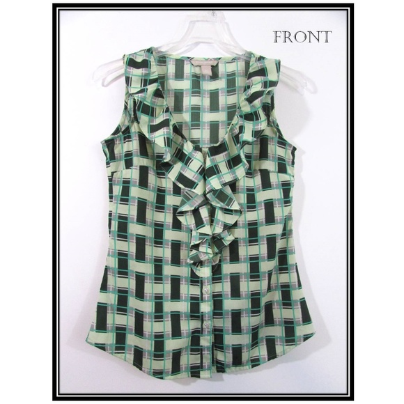 Sleeveless Green Ruffled Blouse - Picture 2 of 7
